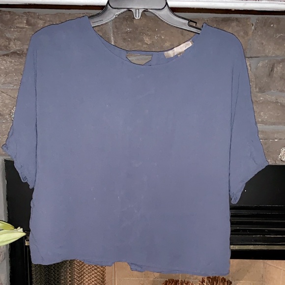 Blue top - Picture 1 of 2